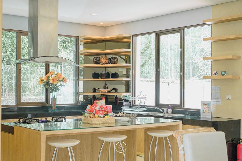 Harmony Hilltop City View 4BR Villa With Pool