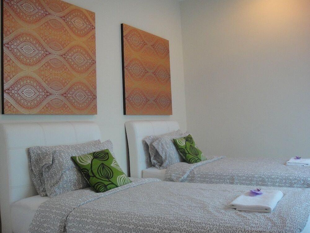 Shamrock Beach Villas