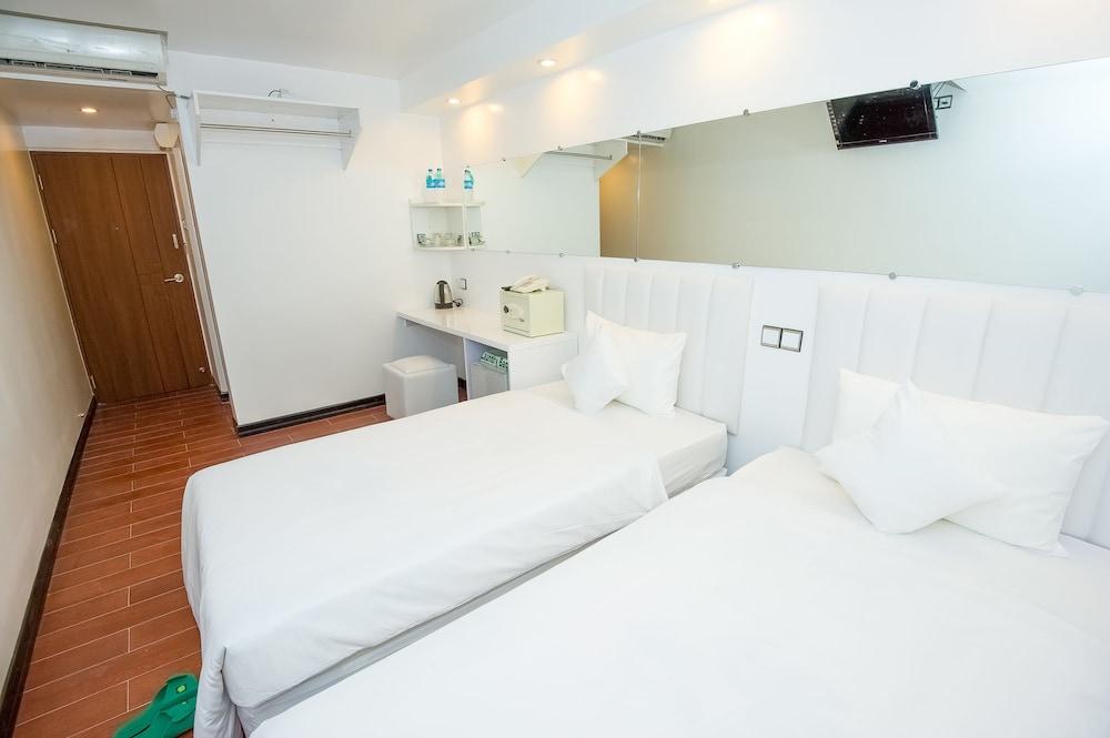 Clover Hotel City Center