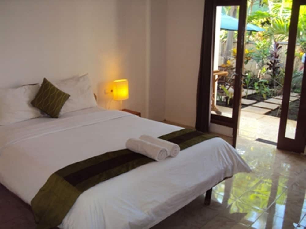 Banana Leaf Bungalows