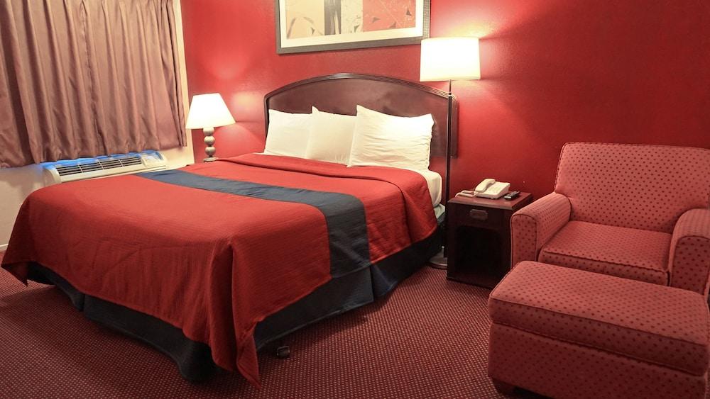 Rainbow Inn - Near Adventure City