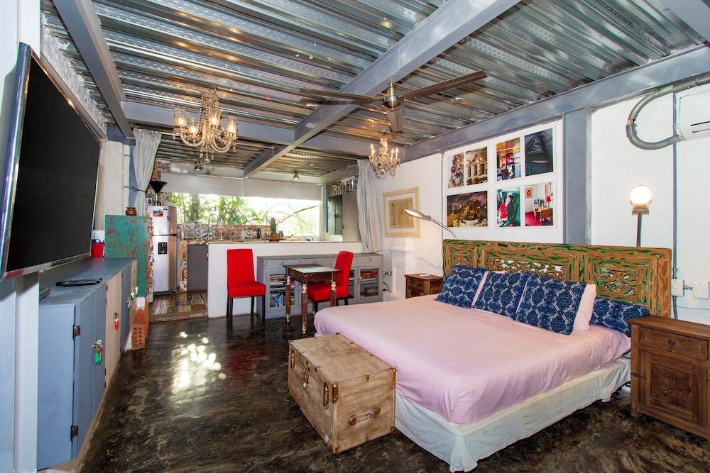 La Passion by Masaya Collection