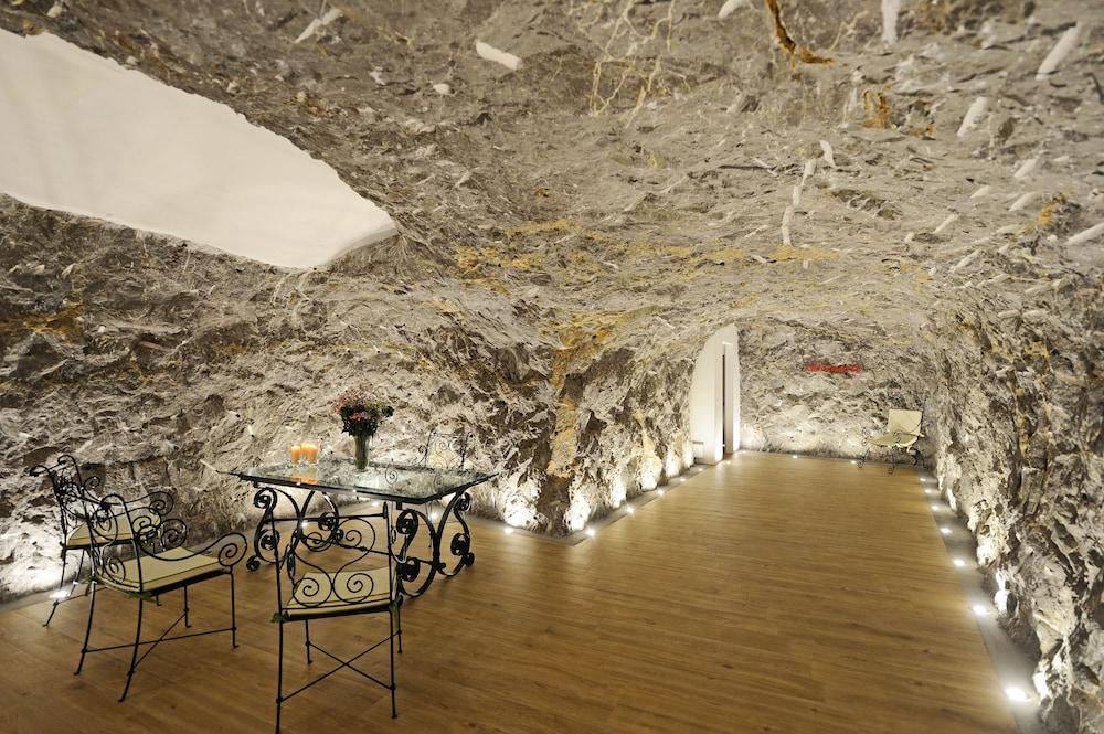 La Casa del Melograno