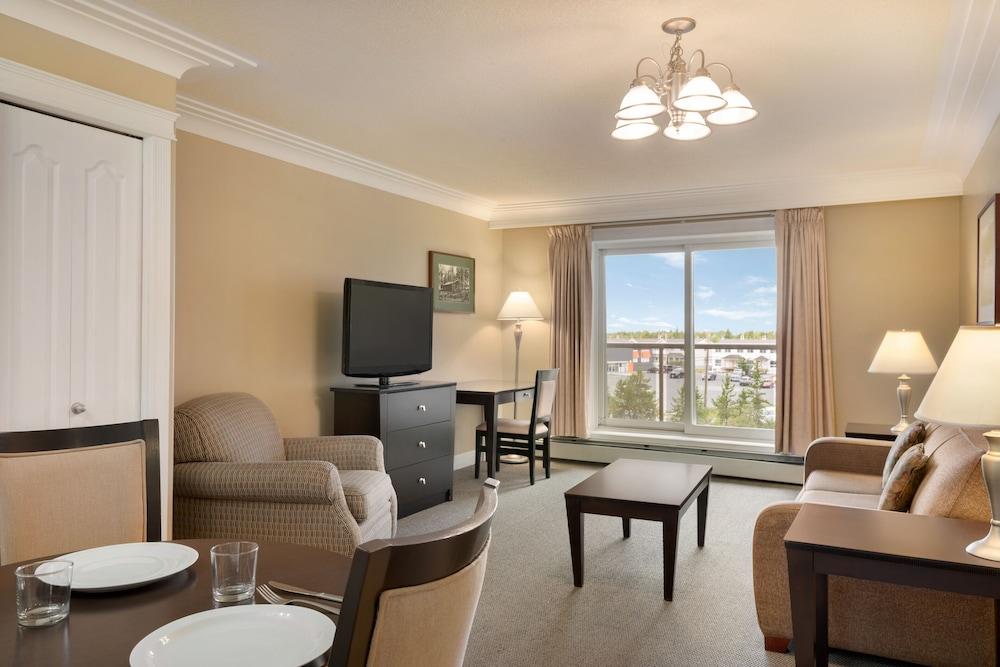 Stanton Suites Hotel Yellowknife