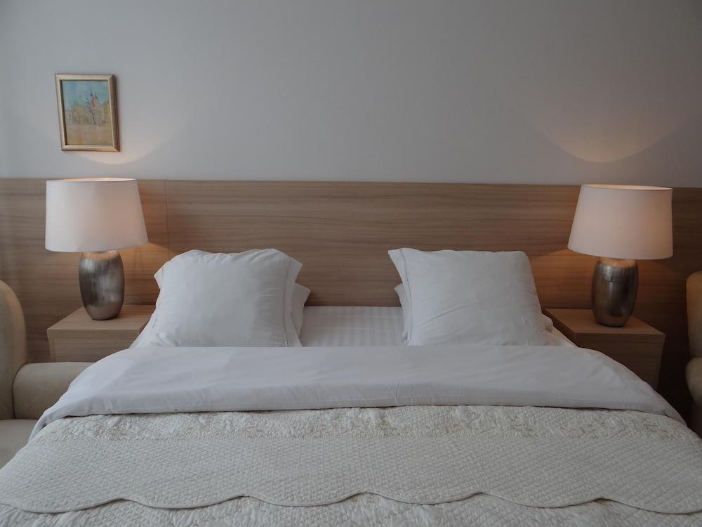 Boutique Aparthotel & Apartments