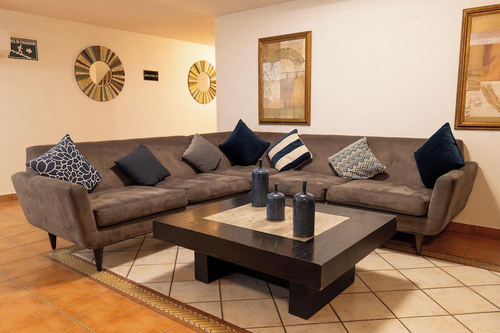 Baja Inn Hoteles La Mesa