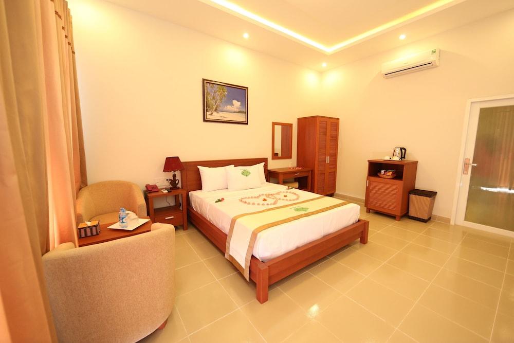 Saigon Emerald Resort