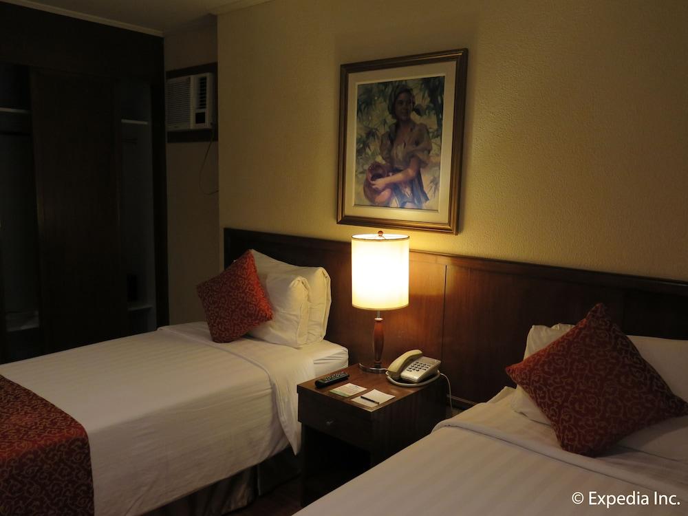 The Suites at Mount Malarayat