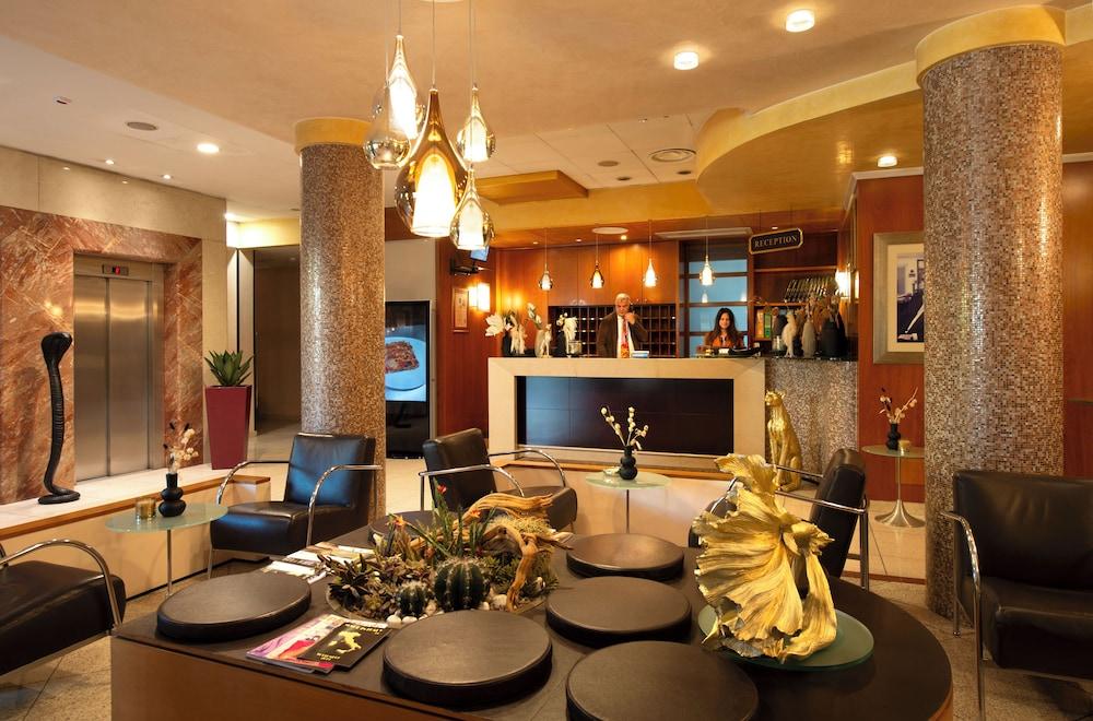 Castagna Palace Hotel & Restaurant