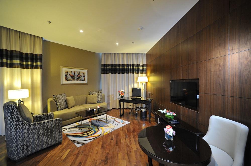 Ramada by Wyndham Abu Dhabi Corniche