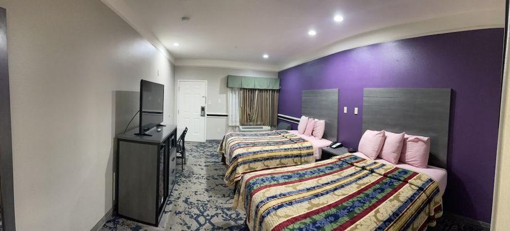 Scottish Inns and Suites Alvin