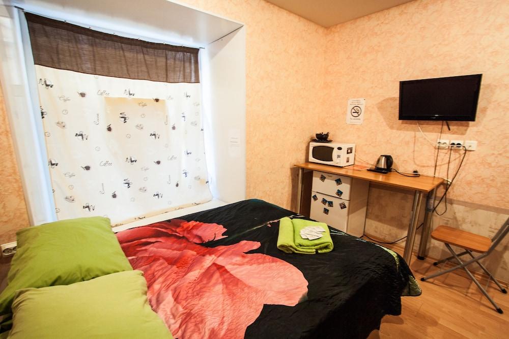 Samsonov Hotel on Marata