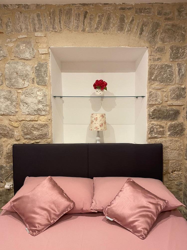 Apt at Premium Location in Split, 1 min to sea