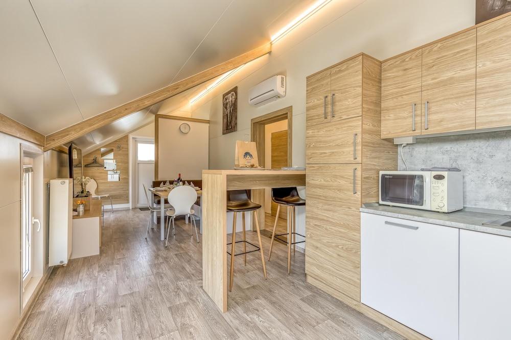 Pool & Whirlpool Villa Art Three