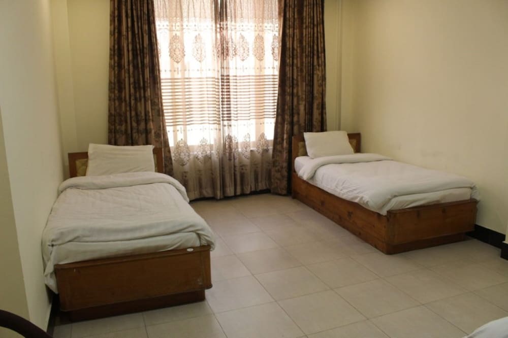 PinePark Lake Luxury Resort Naran