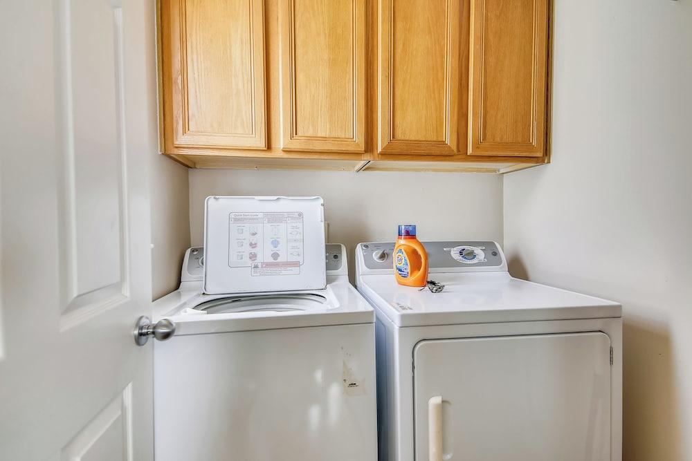 Sunflower Surf by Ryson Vacation Rentals