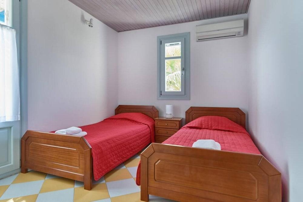 Angel Villa in Paros