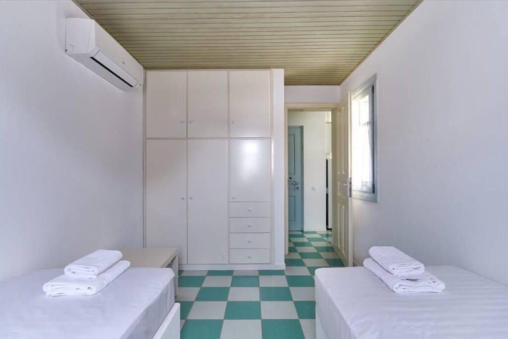 Santa Maria Villa in Paros