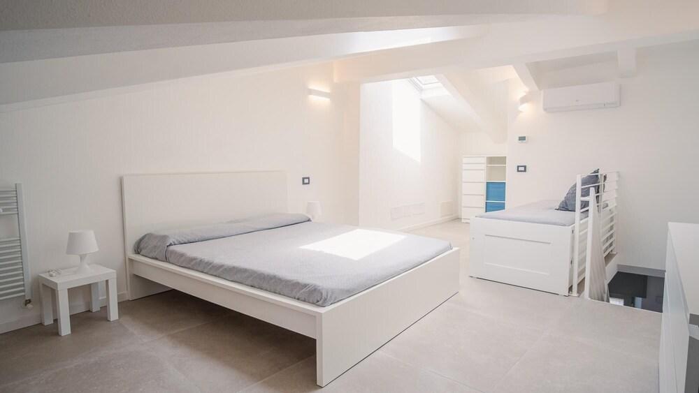 Elide Home Sweet Home - Italian Homing