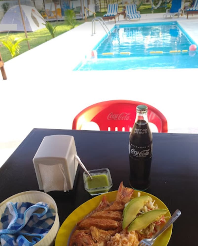 camping & cabañas chelem