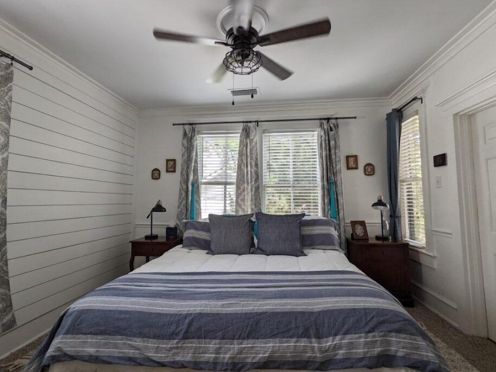 Old Powder House Inn