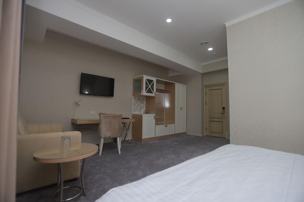 Reikartz Amirum Tashkent