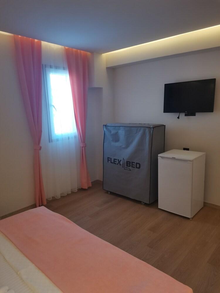 SIĞACIK SEN KONUK EVİ