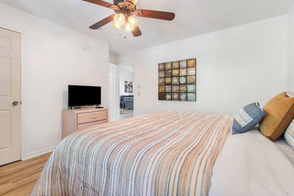 Home Away From Home - Close to DT