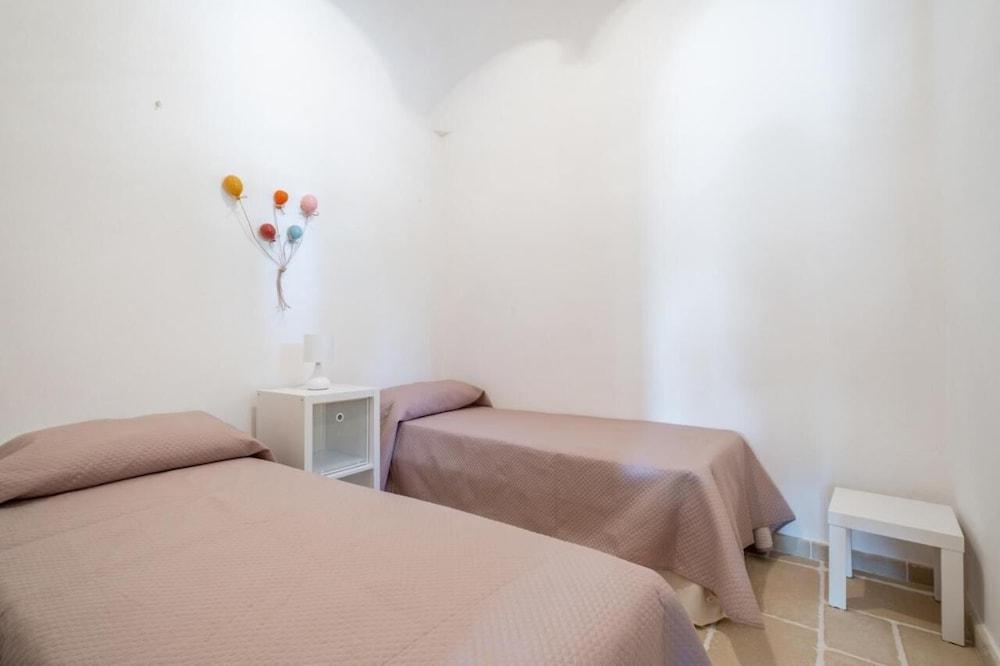 Trullo Bella Vista With Patio & Parking