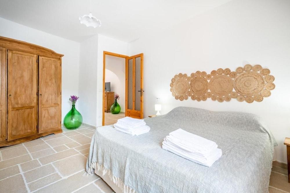 Trullo Bella Vista With Patio & Parking