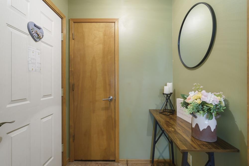 The Circle Retreat Duo