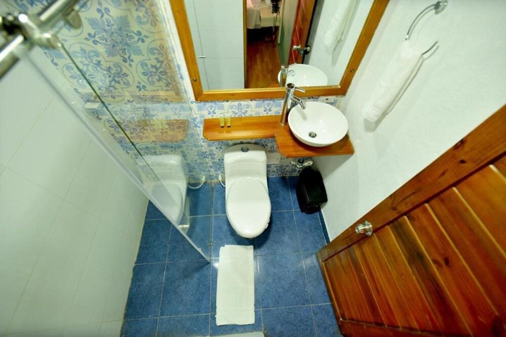 CA-4 HABITACION DOBLE EN GETSEMANI