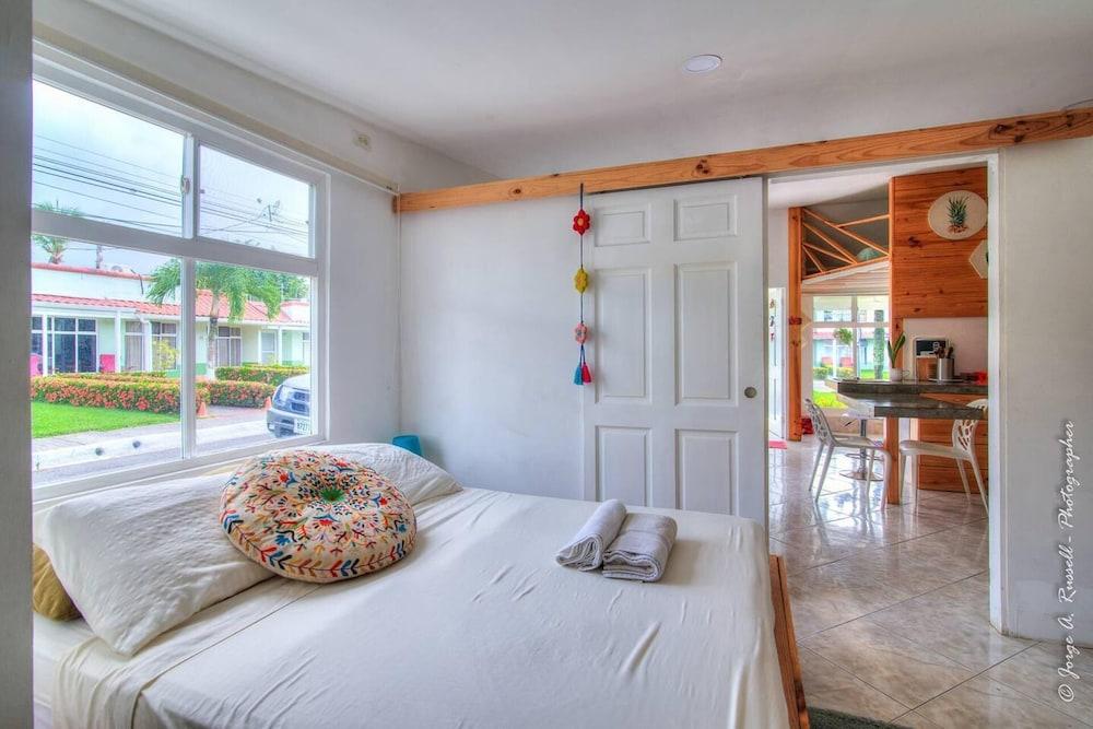 Romantic Tiny Apartment