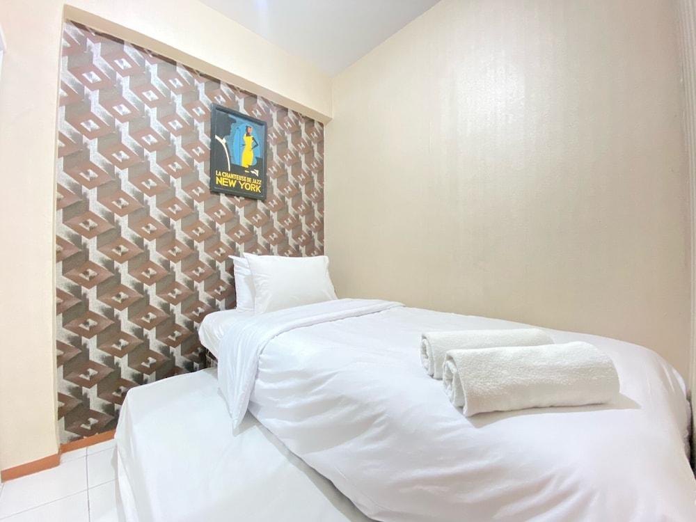 Spacious 2Br At Gateway Ahmad Yani Apartment