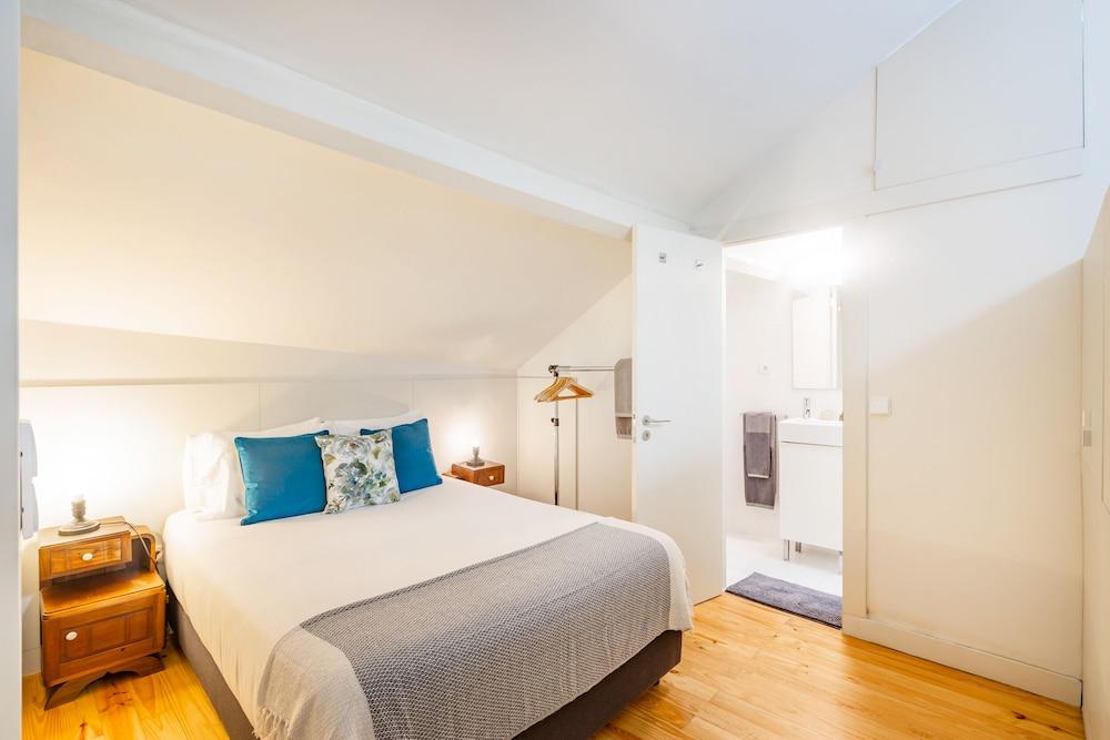 Oporto Loft with Mezzanine