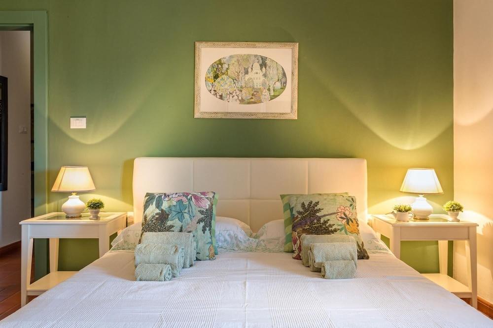 Casa Baino in Lucca With 2 Bedrooms and 1 Bathrooms