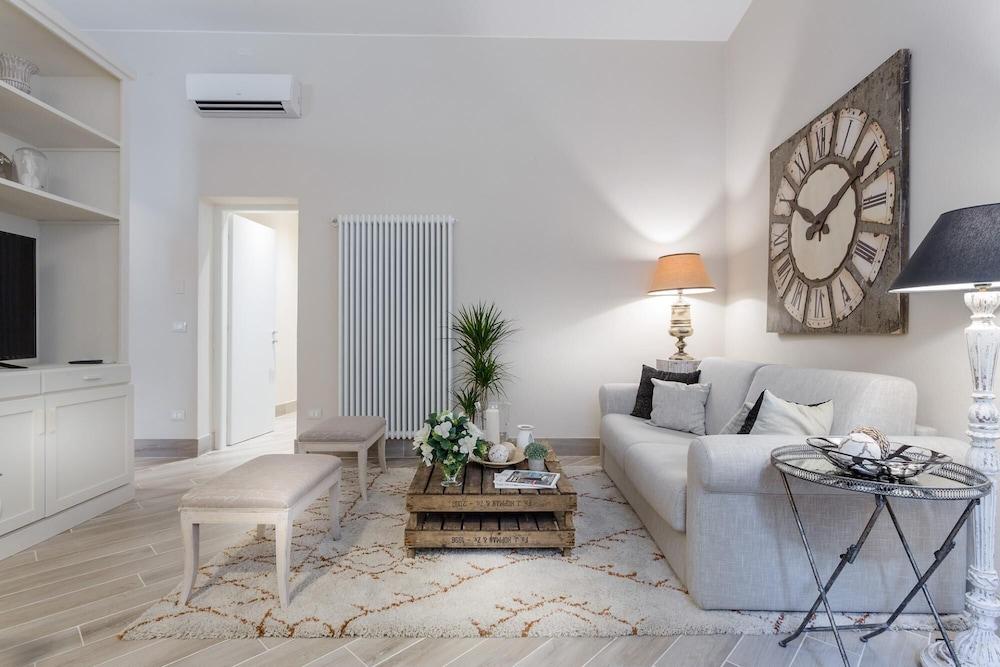 Casa Mirella in Lucca