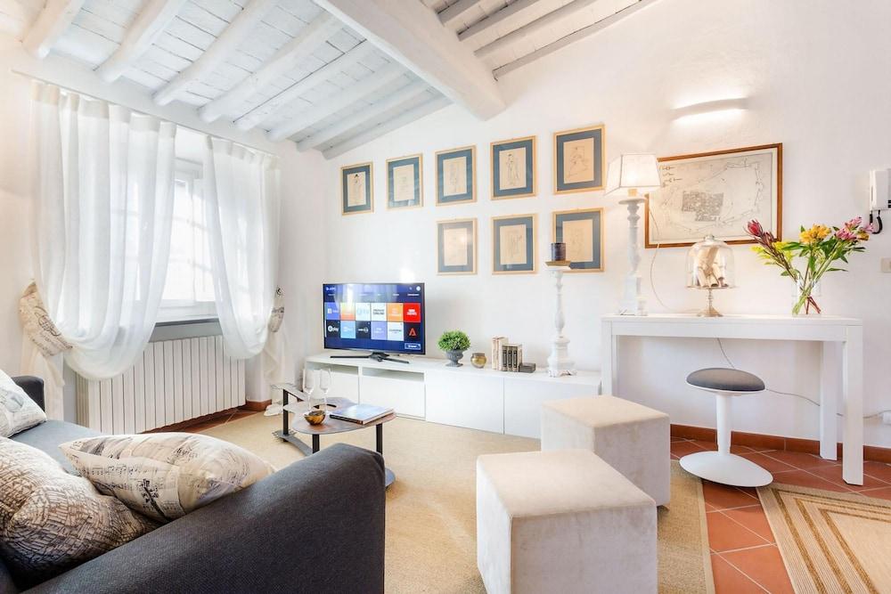 Casa Santa Zita in Lucca