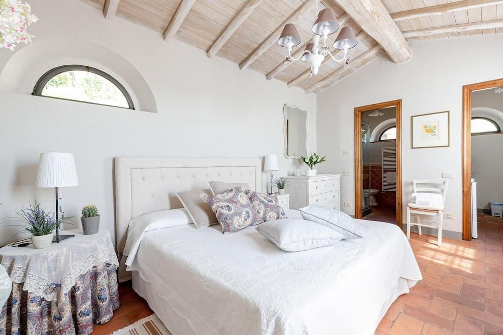 La Macina Farmhouse in Matraia