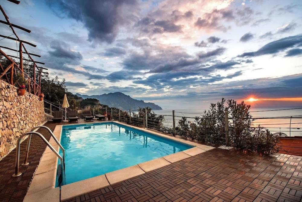 Villa Gioiello - Sea View Pool With Chromotherapy