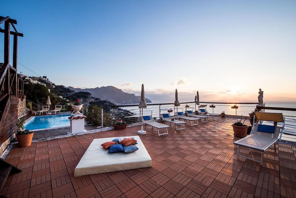 Villa Gioiello - Sea View Pool With Chromotherapy