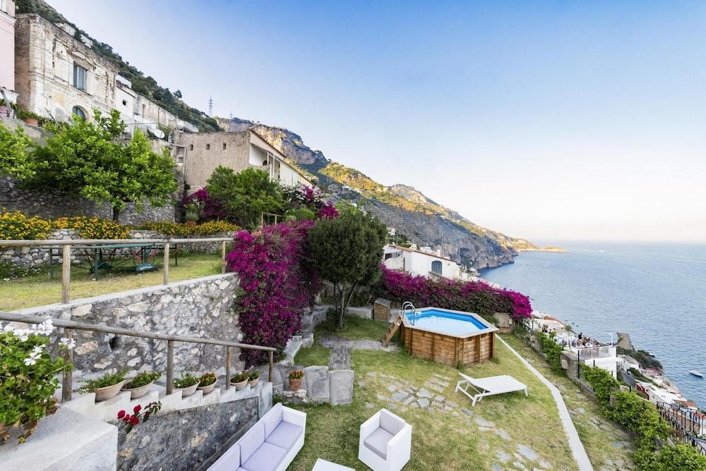 Villa Panorama - Garden Overlooking the sea and Sauna