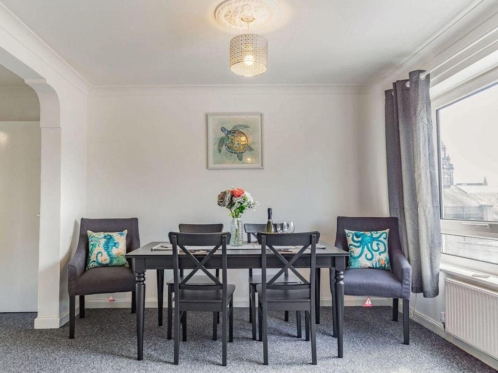 Lovely Apartment 3 King-size Beds