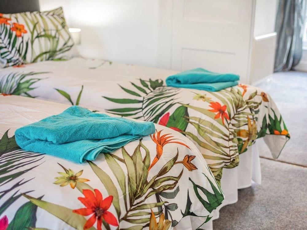 Lovely Villa 1 King 1 Double 4 Single 1bunk bed