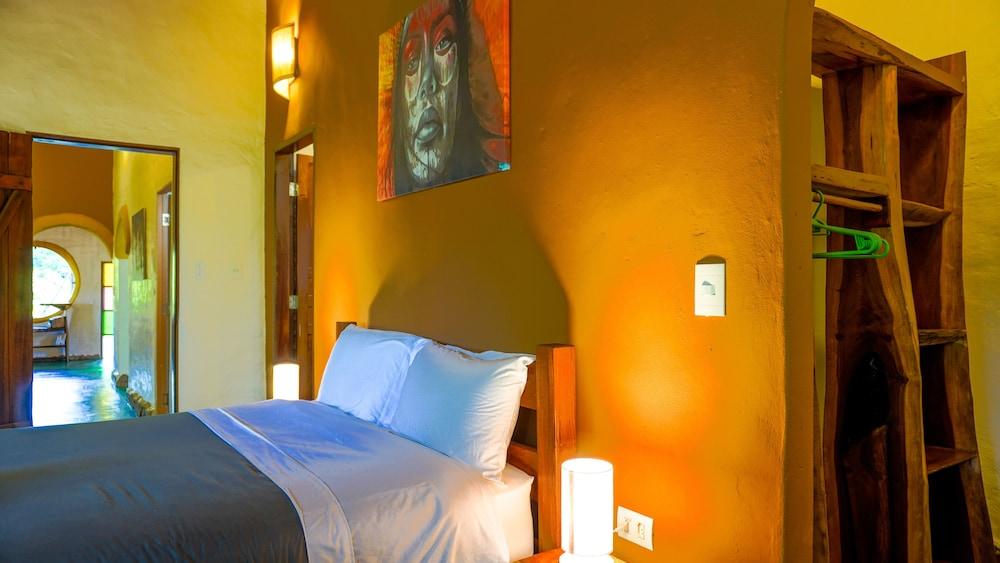 Terra Coral - Chapada dos Veadeiros