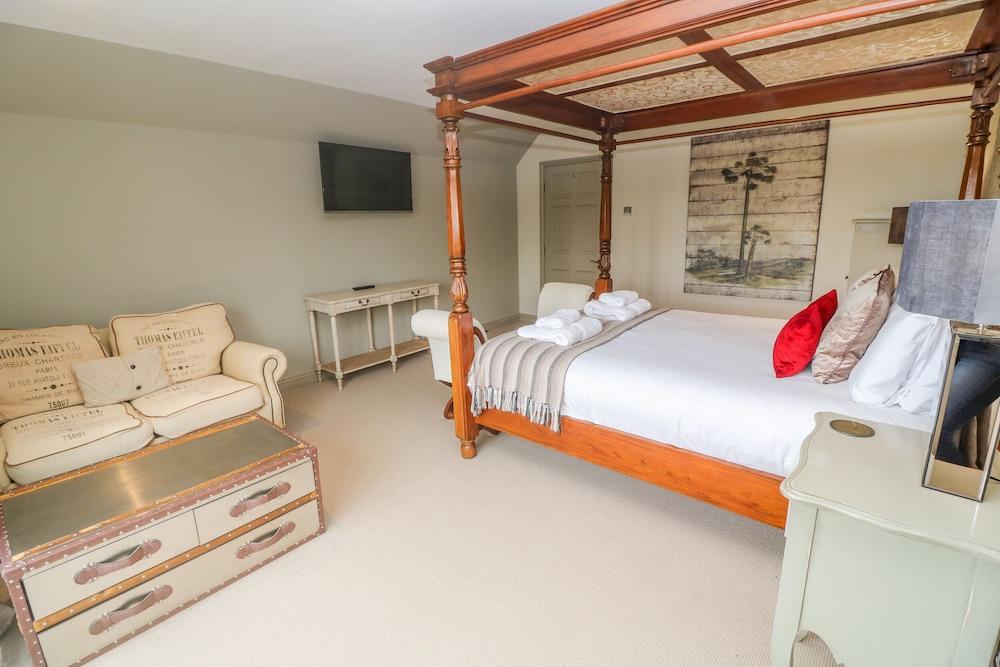 Bodmin Country House