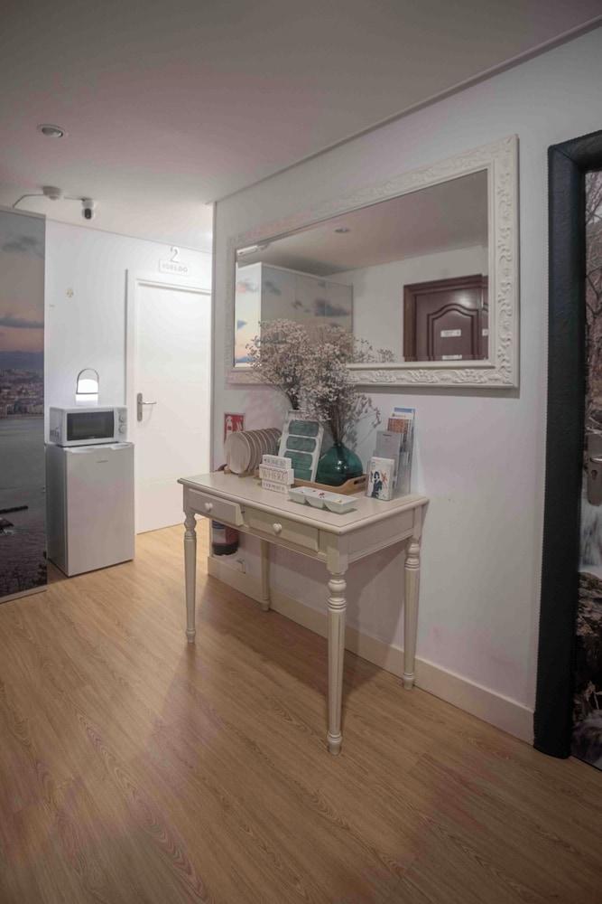 Pensión Gurtxu by Sun Sebastián