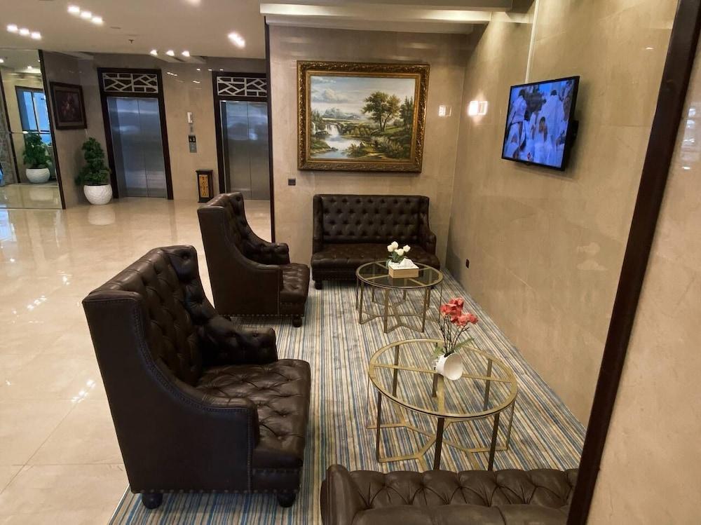 LANDMARK HOTEL - SARI