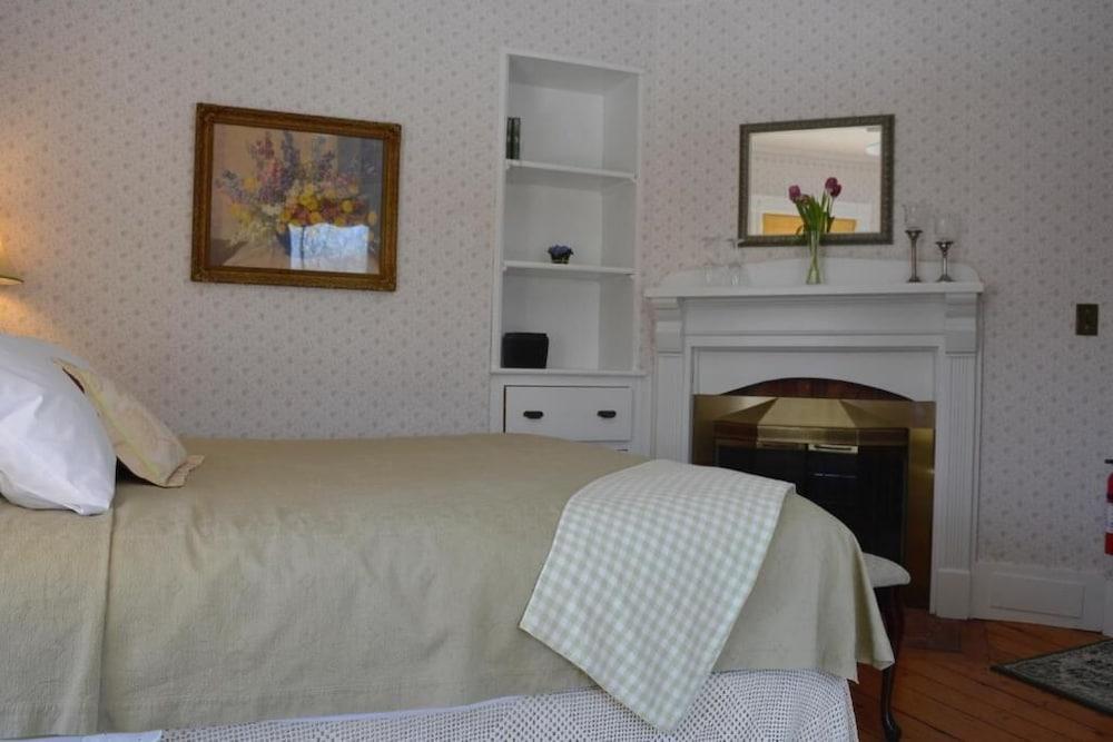 Victorian By The Sea