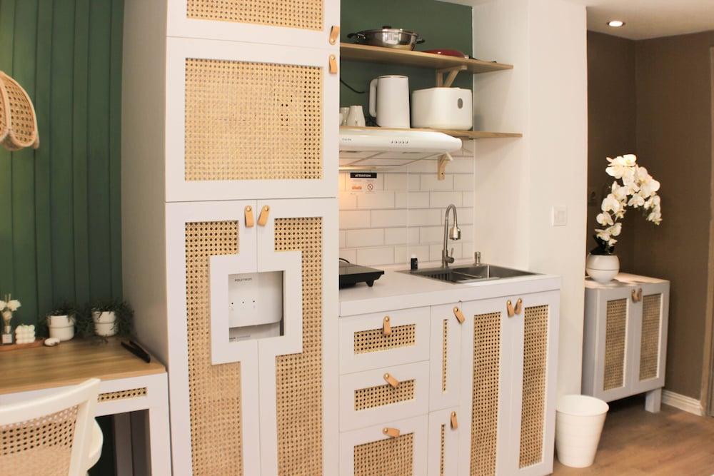 Minimalist Design Studio At Meikarta Apartment